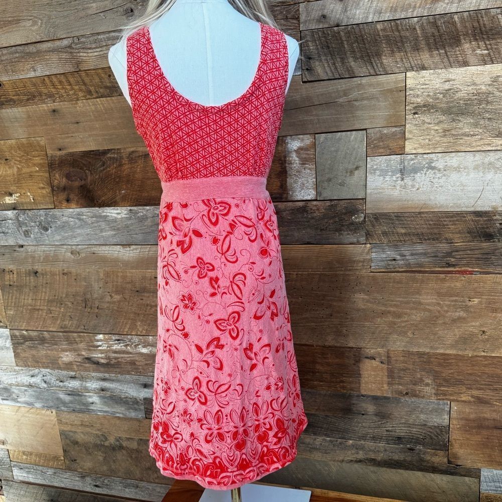 Athleta Vyasa Pink Burnout Sleeveless Tie Back Tank Dress
Sz M